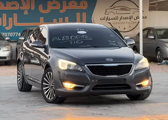 2012 كيا K7