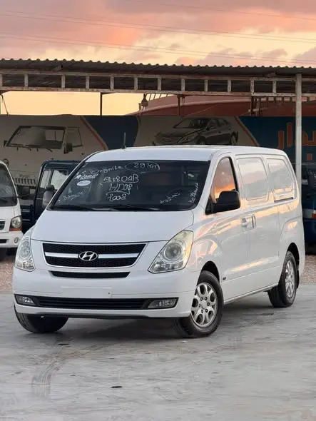 2008 Hyundai Starex
