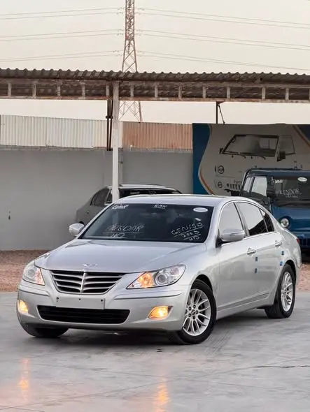 2010 Hyundai Genesis