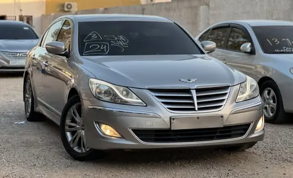 2012 Hyundai Genesis