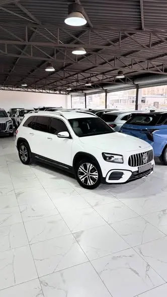 2024 Mercedes-Benz GLB 250