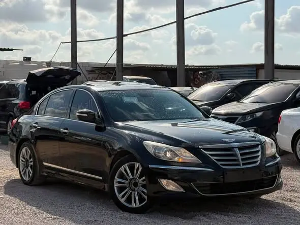 2013 Hyundai Genesis