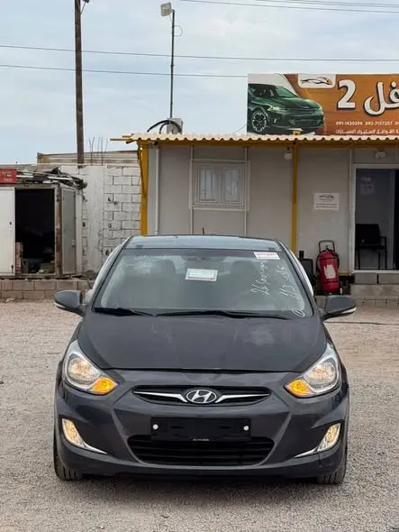 2011 هونداي اكسنت