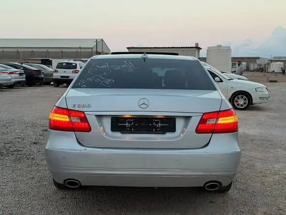 2012 مرسيدس E300