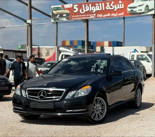 2011 مرسيدس E300