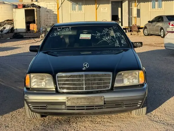 1994 مرسيدس E320 (الشبح)