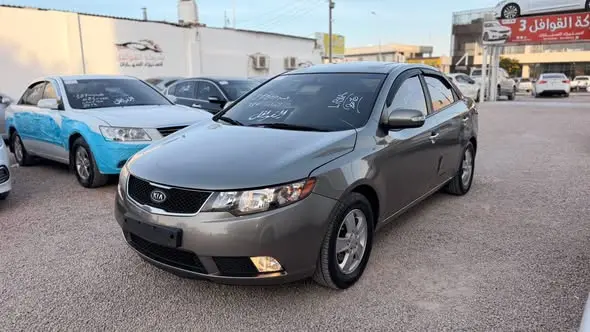 2010 Kia فورتي