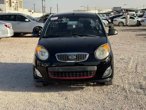 2009 كيا مورنيق