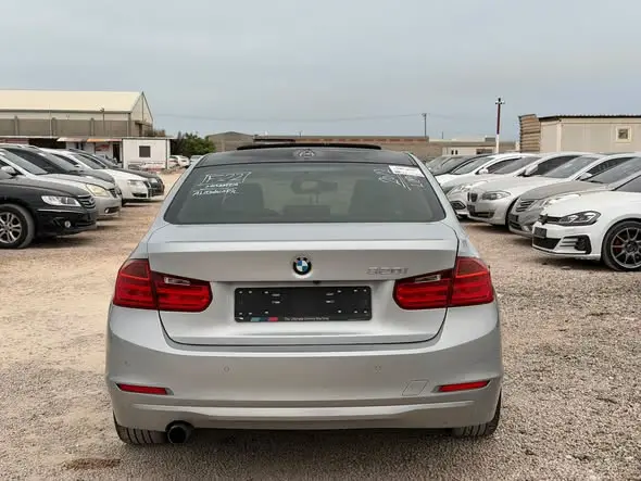 2012 BMW 320i