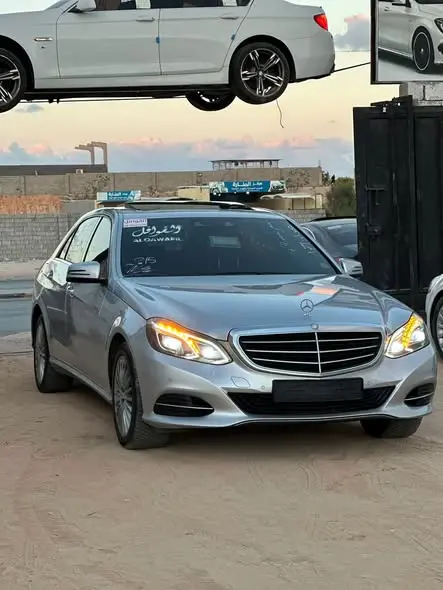 2015 MERCEDES E300