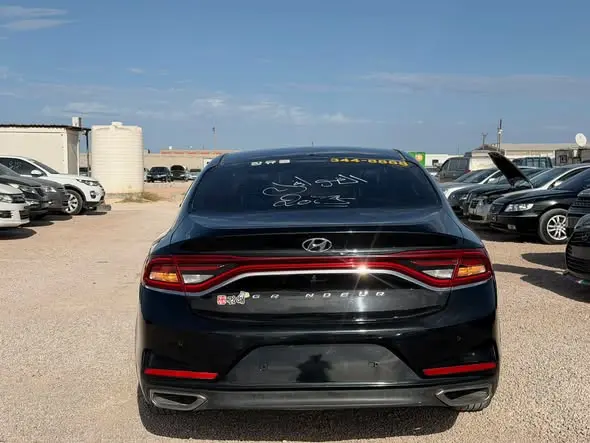 2019 هونداي أزيرا