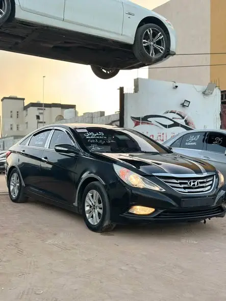 2011 HYUNDAI SONATA