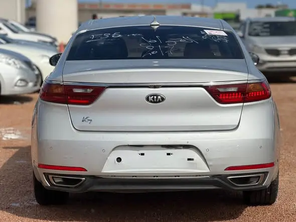 2017 كيا K7