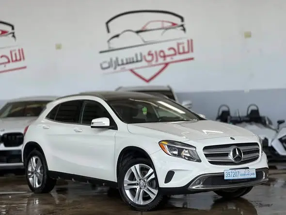 2017 مرسيدس GLA250