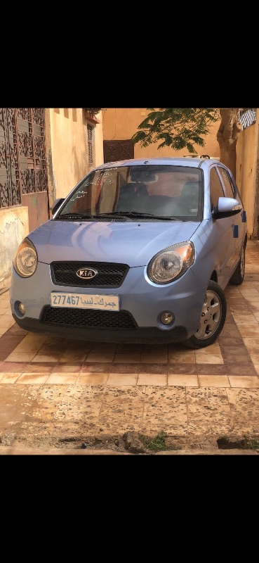 كيا مورنق 2008
