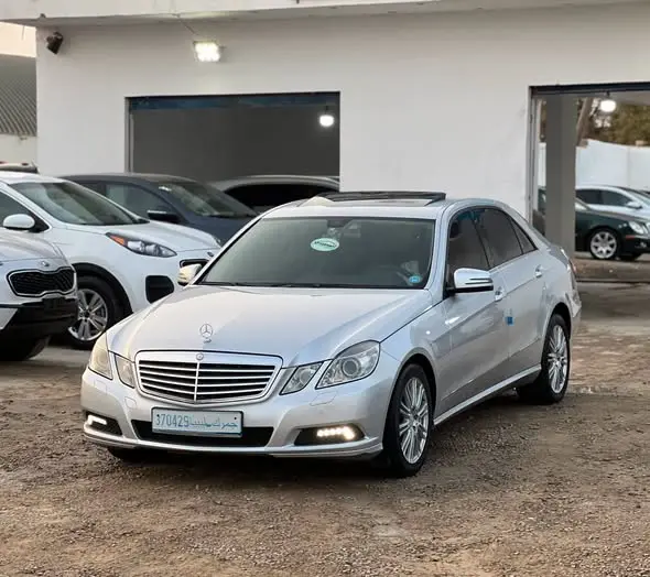 2011 Mercedes-Benz E350