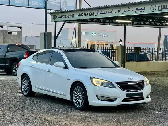 2011 KIA CADENZA