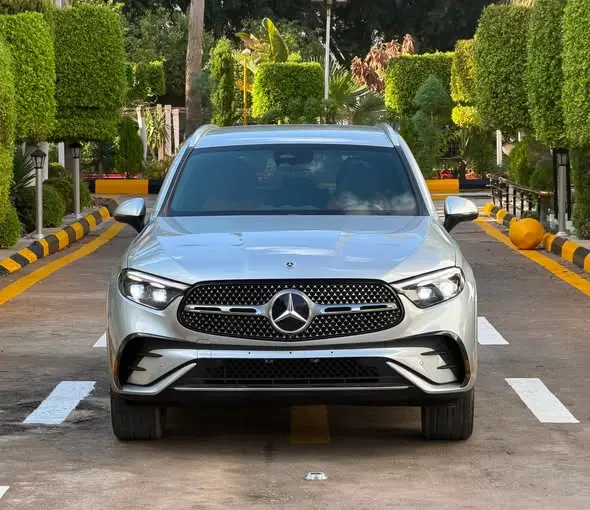 2023 Mercedes-Benz GLC 300