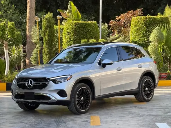 2025 Mercedes-Benz GLC300