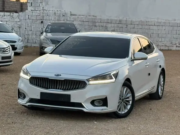 2018 كيا كادينزا