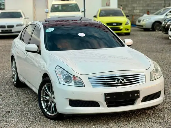 2009 إنفينيتي G37s