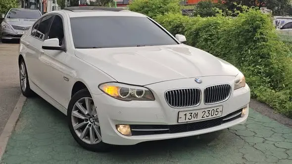 2012 BMW 528i F10