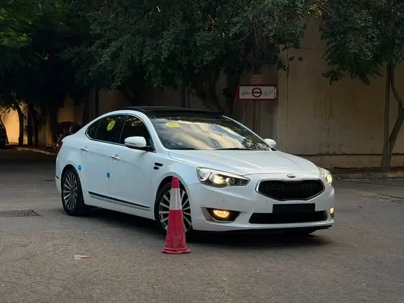 2014 KIA CADENZA