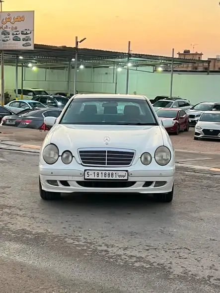 2002 مرسيدس ام عيون