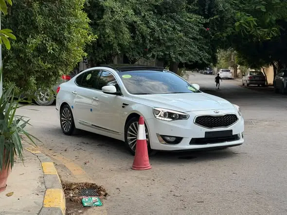 2014 KIA CADENZA
