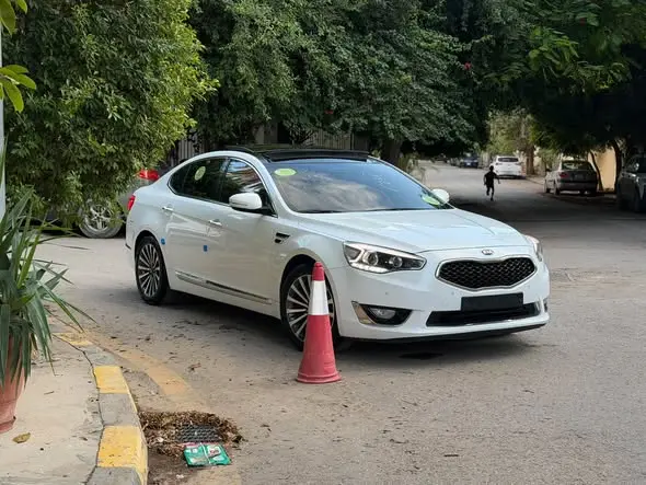 2014 KIA CADENZA