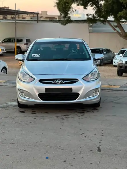2012 هونداي اكسنت